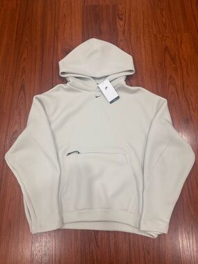 Nike Men's Light Gray Pullover Hoodie
